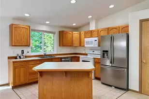 301 Pointes Dr E, Shelton, WA 98584 - Photo 17