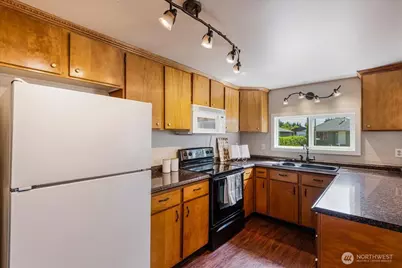 3270 Pine Street, Longview, WA 98632 - Photo 11