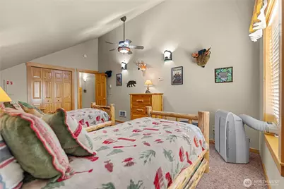 302 Cascadian Court #18, Winthrop, WA 98862 - Photo 13