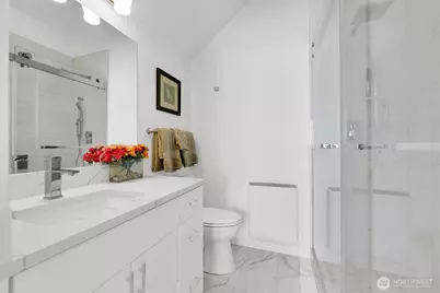 8040 19th Avenue NW, Seattle, WA 98117 - Photo 17