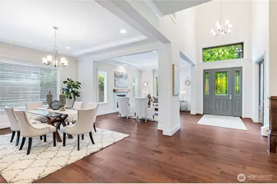 9827 NE 20th Street, Bellevue, WA 98004 - Photo 5