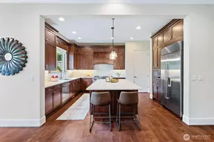 9827 NE 20th St, Bellevue, WA 98004 - Photo 11