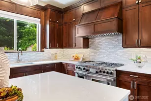 9827 NE 20th St, Bellevue, WA 98004 - Photo 13