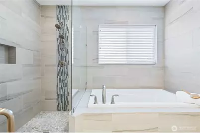 9827 NE 20th Street, Bellevue, WA 98004 - Photo 29