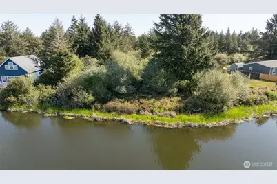 893 Albion Avenue SE, Ocean Shores, WA 98569 - Photo 9