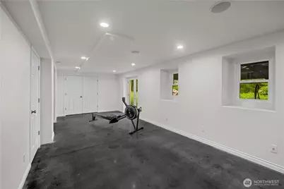 8484 NE County Park Road, Bainbridge Island, WA 98110 - Photo 29