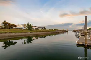 2180 Cove Dr, Oak Harbor, WA 98277 - Photo 23