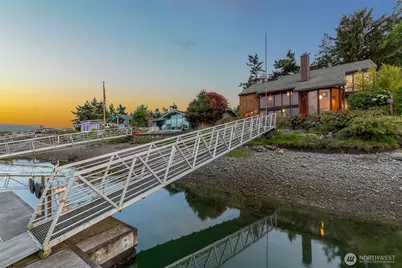 2180 Cove Drive, Oak Harbor, WA 98277 - Photo 27