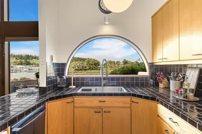 2180 Cove Drive, Oak Harbor, WA 98277 - Photo 13