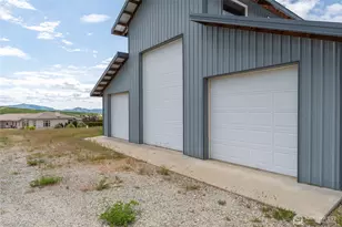 645 Chelan Trails Rd, Chelan, WA 98816 - Photo 35