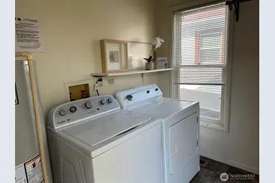 1205 E Maple Street, Bellingham, WA 98225 - Photo 17