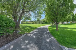 1400 Westpoint Pl, Wenatchee, WA 98801 - Photo 3