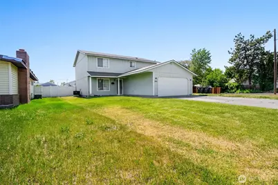 804 S Sycamore Lane, Moses Lake, WA 98837 - Photo 1