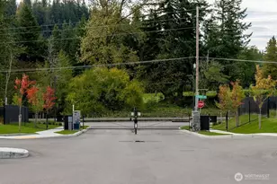 2076 Crystal Mountain Dr, Enumclaw, WA 98022 - Photo 19