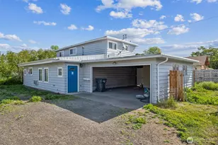 47 SE 10th St, College Place, WA 99324 - Photo 1