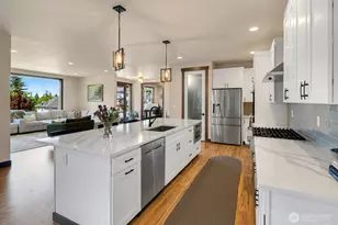 1048 Malvern Hills Dr, Camano Island, WA 98282 - Photo 5