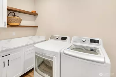 1048 Malvern Hills Drive, Camano Island, WA 98282 - Photo 23