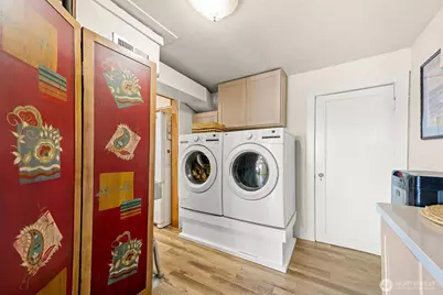 2423 Day Island Boulevard W, University Place, WA 98466 - Photo 27