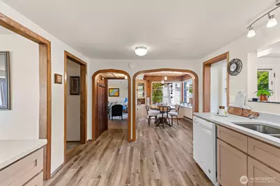 2423 Day Island Boulevard W, University Place, WA 98466 - Photo 19