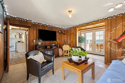 2423 Day Island Boulevard W, University Place, WA 98466 - Photo 23