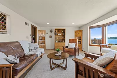 2423 Day Island Boulevard W, University Place, WA 98466 - Photo 9