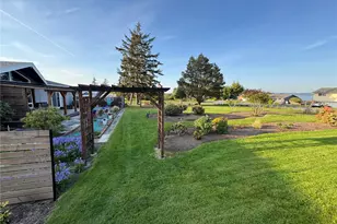 793 Starwana Ct, Oak Harbor, WA 98277 - Photo 37