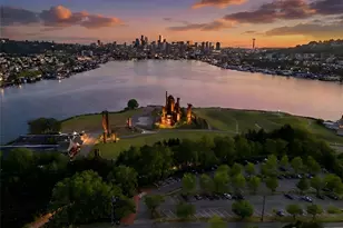 672 NE 40th St, Seattle, WA 98105 - Photo 39