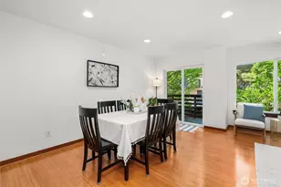 672 NE 40th St, Seattle, WA 98105 - Photo 19