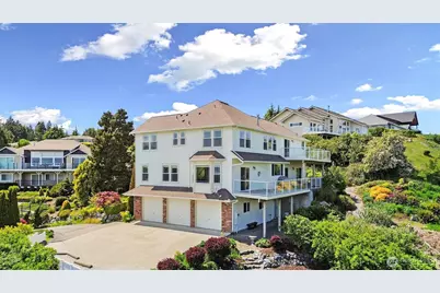 1048 Cassius Court, Camano Island, WA 98282 - Photo 39