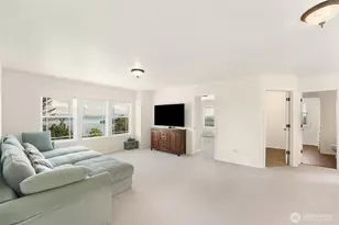 1048 Cassius Ct, Camano Island, WA 98282 - Photo 19