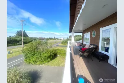 208 Taurus Boulevard SW, Ocean Shores, WA 98569 - Photo 5