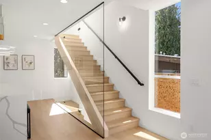 1223 N 48th St, Seattle, WA 98103 - Photo 13