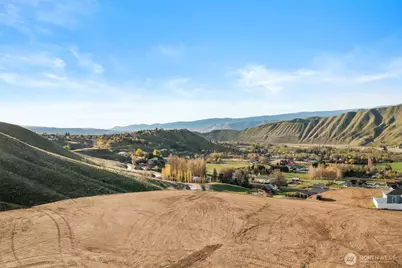 360 Diede Hills Lane, Wenatchee, WA 98801 - Photo 9