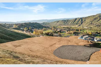 360 Diede Hills Lane, Wenatchee, WA 98801 - Photo 11