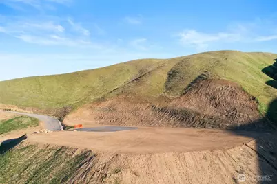 360 Diede Hills Lane, Wenatchee, WA 98801 - Photo 1