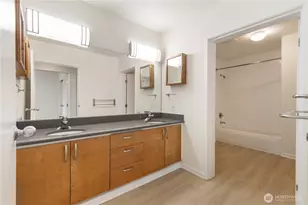 2440 Western Ave, Seattle, WA 98121 - Photo 23