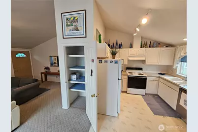 33406 H Place, Ocean Park, WA 98640 - Photo 5