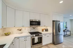 524 27th Ave, Seattle, WA 98122 - Photo 9