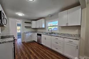 2914 Columbia Heights Rd, Longview, WA 98632 - Photo 9