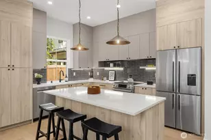 12837 NE 91st St, Kirkland, WA 98033 - Photo 13