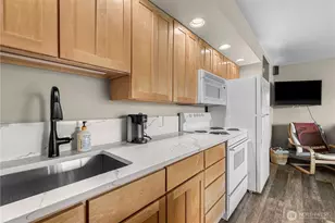 8903 Crescent Bar Rd NW, Quincy, WA 98848 - Photo 9