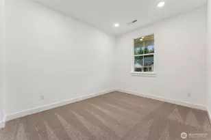 15706 210th Ave E, Bonney Lake, WA 98391 - Photo 5