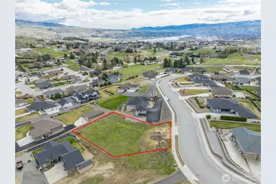 870 Autumn Crest Drive, Wenatchee, WA 98801 - Photo 3