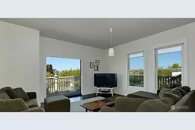 2753 S Washington Street, Seattle, WA 98144 - Photo 9