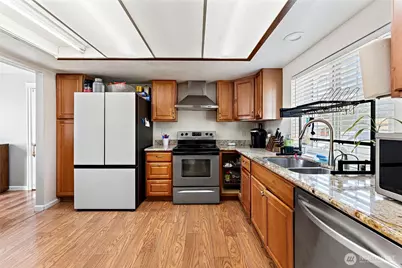 10319 SE 228th St, Kent, WA 98031 - Photo 9