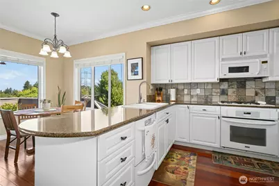 12232 SE 80th Way, Newcastle, WA 98056 - Photo 9