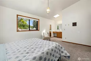 1108 S Chadwick Ct, Coupeville, WA 98239 - Photo 13