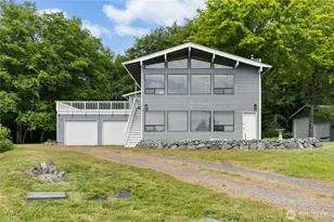 1108 S Chadwick Ct, Coupeville, WA 98239 - Photo 3