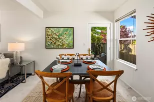 104 NE 94th St, Seattle, WA 98115 - Photo 3