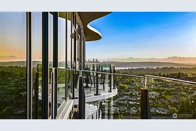 838 Avenue Square NE #2602, Bellevue, WA 98004 - Photo 19
